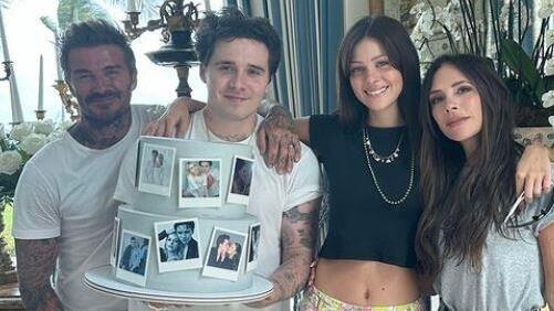 ויקטוריה בקהאם דיוויד בקהאם ברוקלין בקהאם ניקולה פלץ