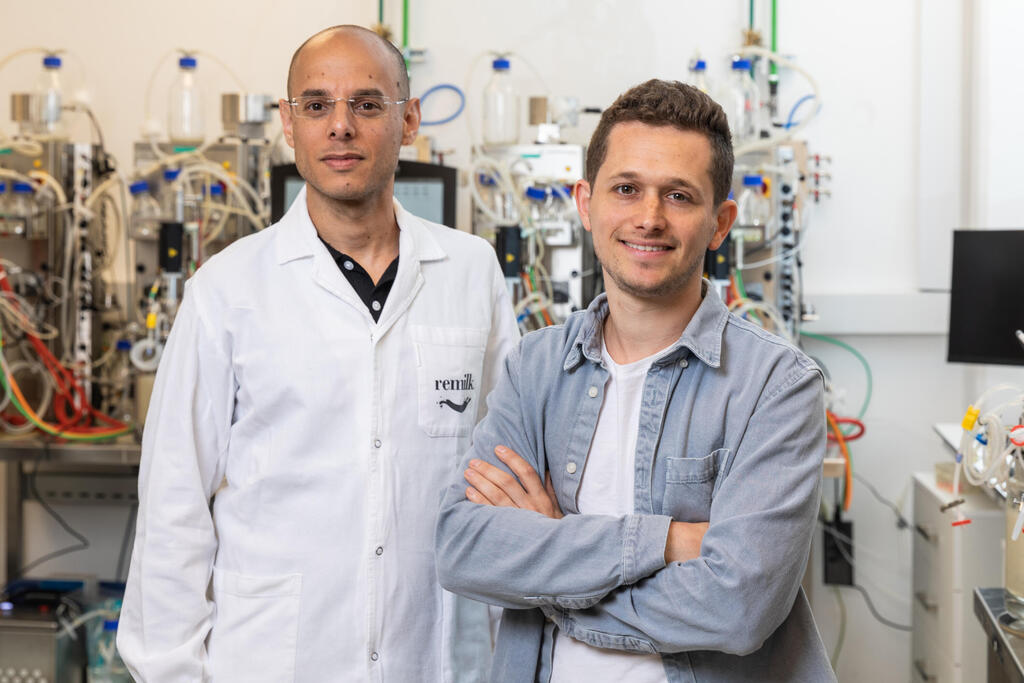 Remilk founders Dr. Ori Cohavi and Aviv Wolff (Photo: Eyal Toueg) אביב וולף ואורי כוכבי, מייסדי רימילק