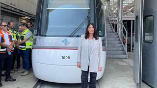 השרה מירי רגב בסיור ברכבת הקלה