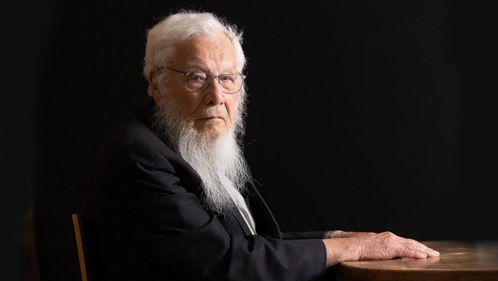 פרופ' ישראל אומן