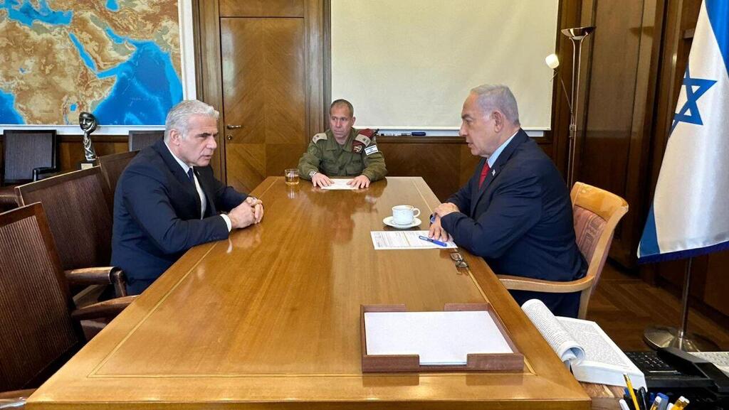 Opposition Leader Yair Lapid and Prime Minister Benjamin Netanyahu העדכון הביטחוני של ראש הממשלה לראש האופוזיציה