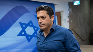 מה קורה כששר התפוצות לועג לקהילה שלמה