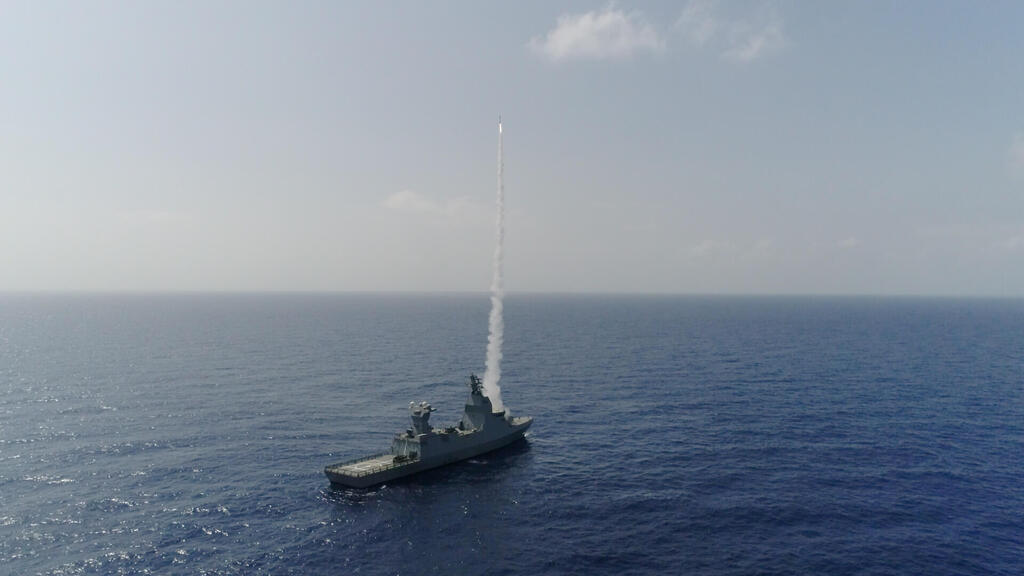 Trial of C-Dome, the Navy's missile defense systerm (Photo: Spokesperson and Public Relations Division at the Ministry of Defense) ניסוי במערכת כיפה מגן ימית