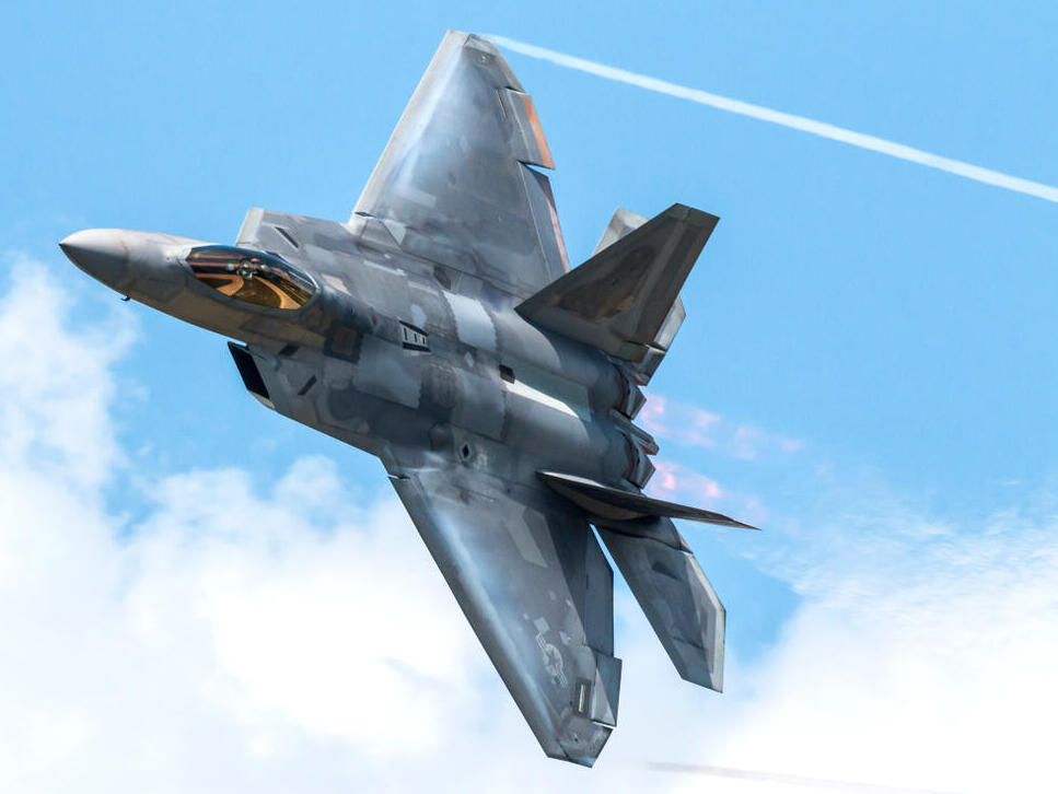 מטוס קרב F-22 ארכיון