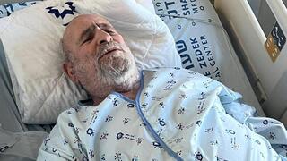 יוסי אבישר סופר ובמאי ירושלמי הותקף על ידי אלמוני לאחר שביקש ממנו להזיז את רכבו