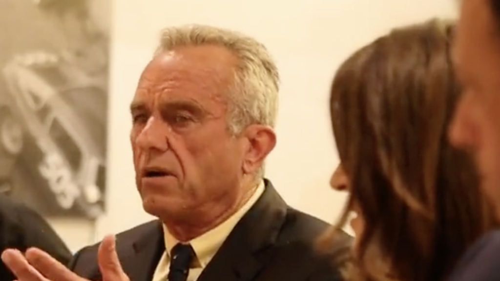 RFK Jr. at dinner party where he expressed antisemitic remarks