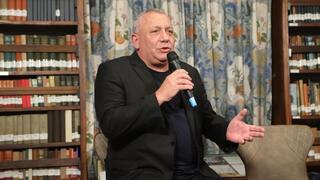 גדי אייזנקוט בסדרת ביטחון בבית בן גוריון בתל אביב