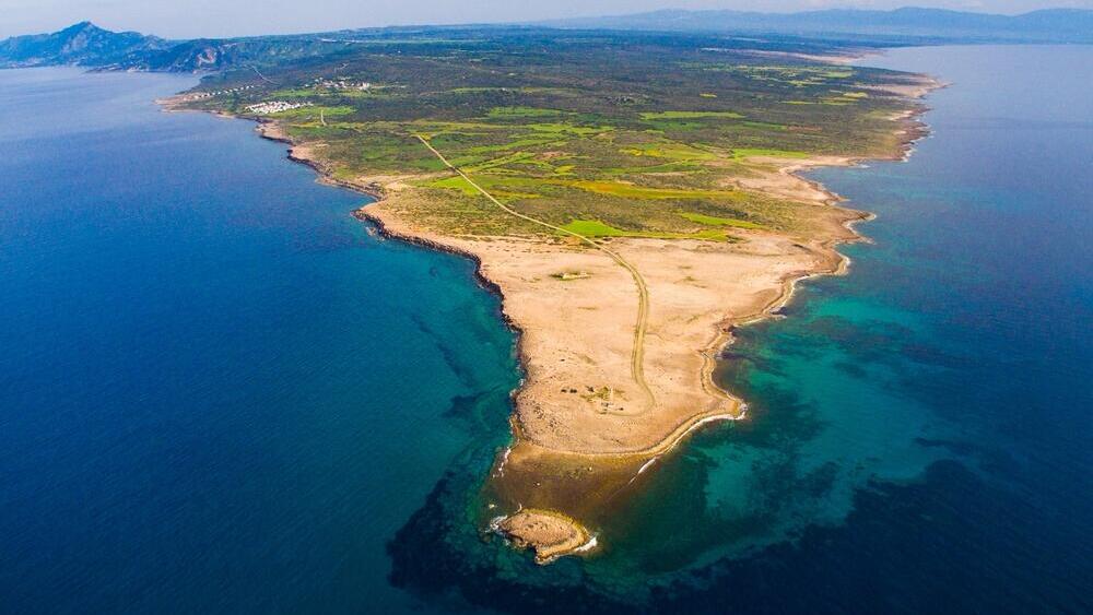 חלק מקו החוף של קפריסין