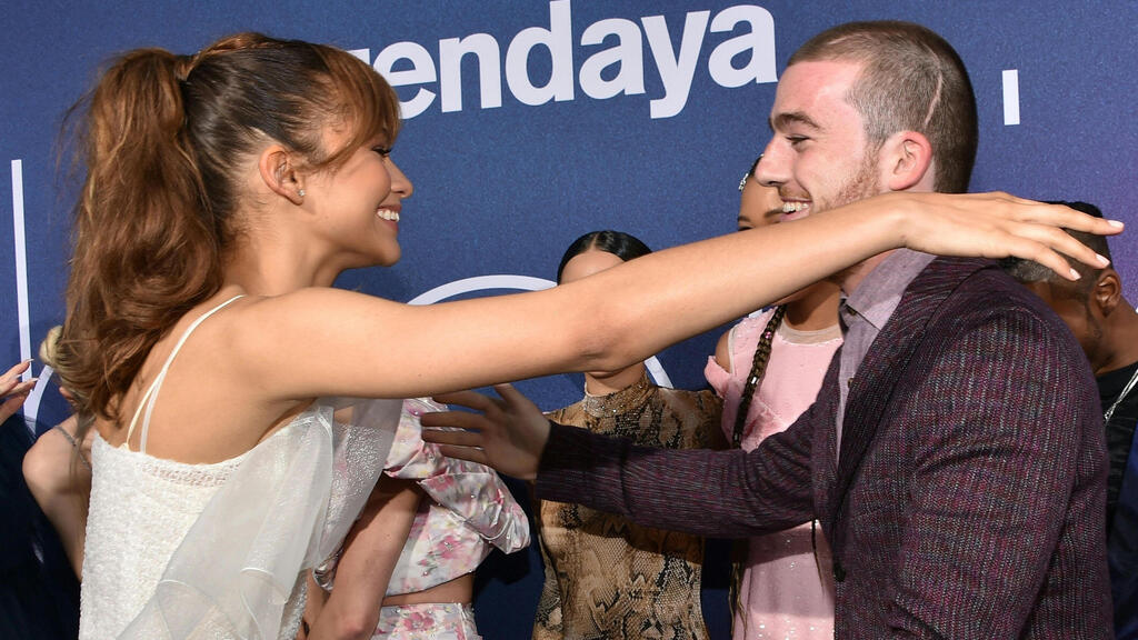 Zendaya and Angus Cloud (Photo: AFP) זנדאיה ואנגוס קלאוד