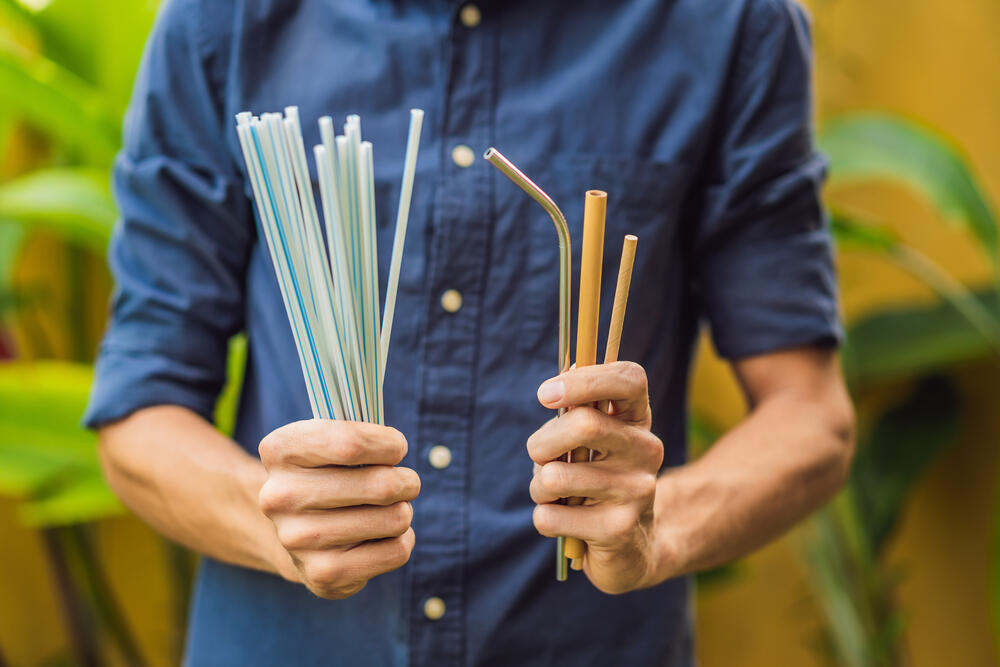 קשיות מפלסטיק לעומת קשיות מנירוסטה