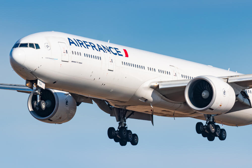Air France has suspended all flights to Israel until further notice (Photo: Lukas Wunderlich / Shutterstock) בואינג 777 של אייר פראנס