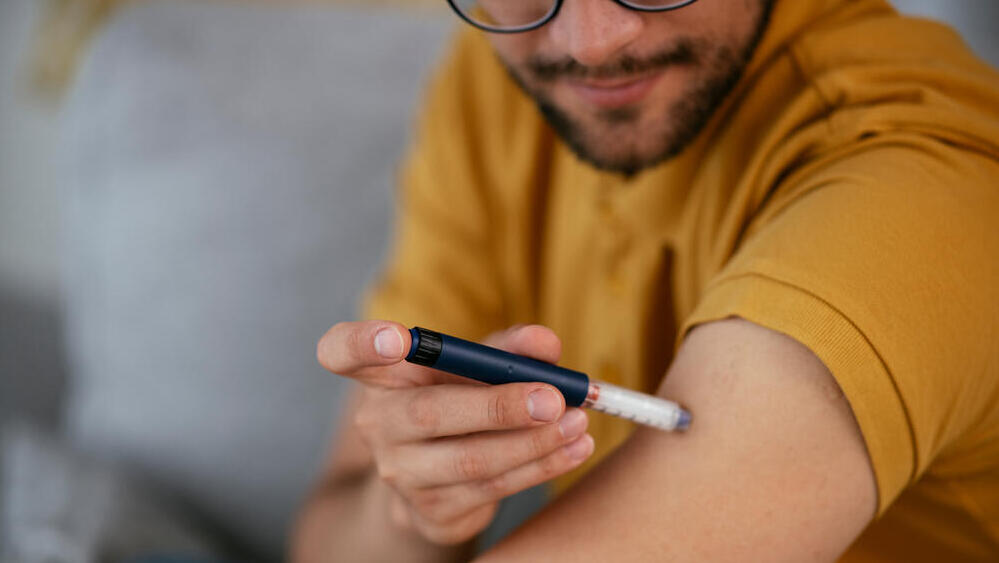 About 7.4% of Israel's population has diabetes (Photo: Shutterstock) מזרק אינסולין לחולי סוכרת