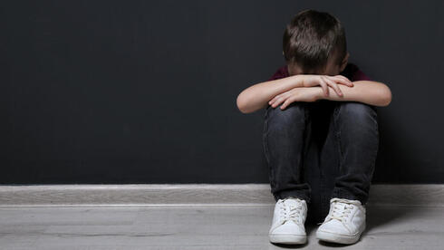 ילד הסובל מהזנחה