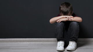 ילד הסובל מהזנחה