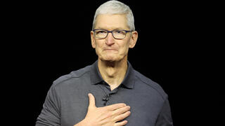 טים קוק בהשקת אייפון 15