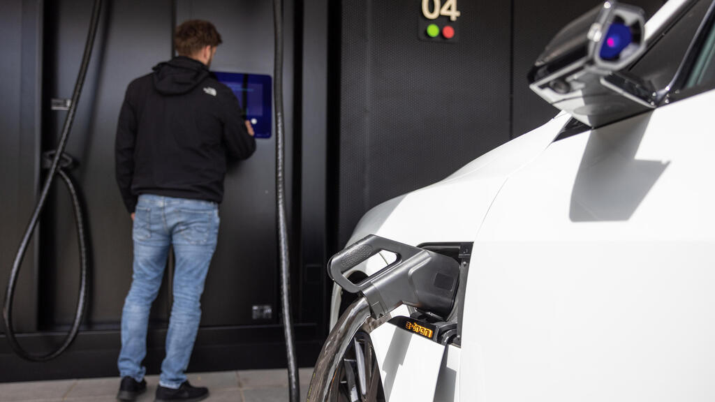   ultra-fast charging requires significant infrastructure support