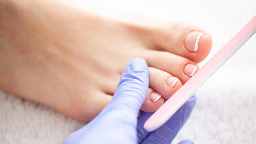 Make sure the pedicure salon fully disinfects tools between clients (Photo: Shutterstock) גזירת ציפורניים