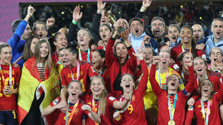 שחקניות ספרד חוגגות את הזכייה בגביע העולם בחודש שעבר