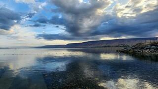 עננים מעל הכנרת