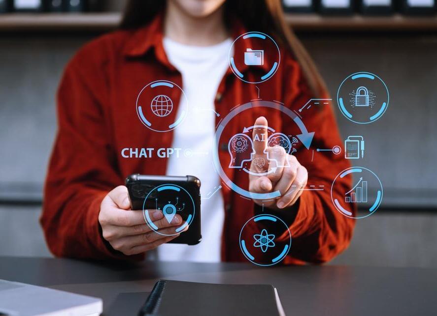 A website’s mobile experience plays a central role in its search visibility. (Photo: shutterstock) בינה מלאכותית