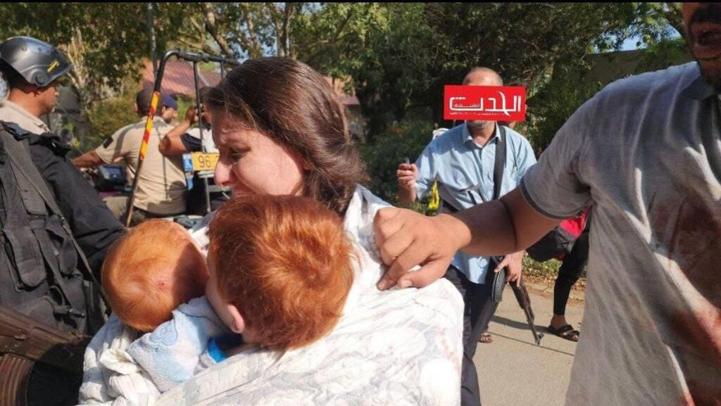 שירי ביבס וילדיה