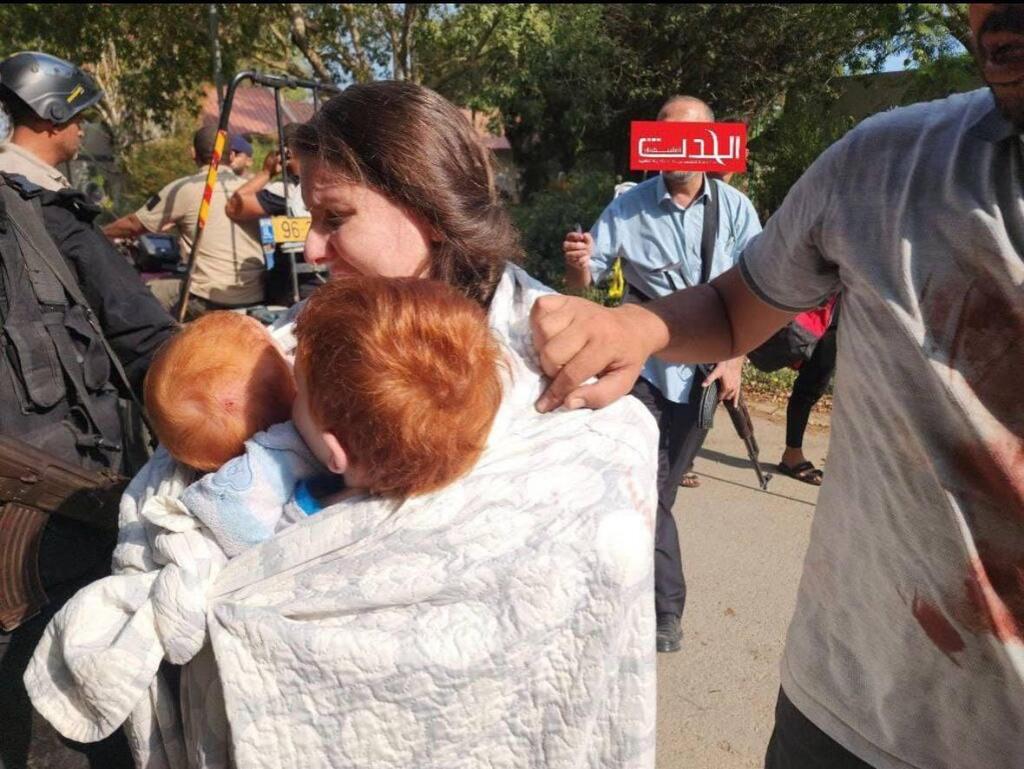 שירי ביבס וילדיה