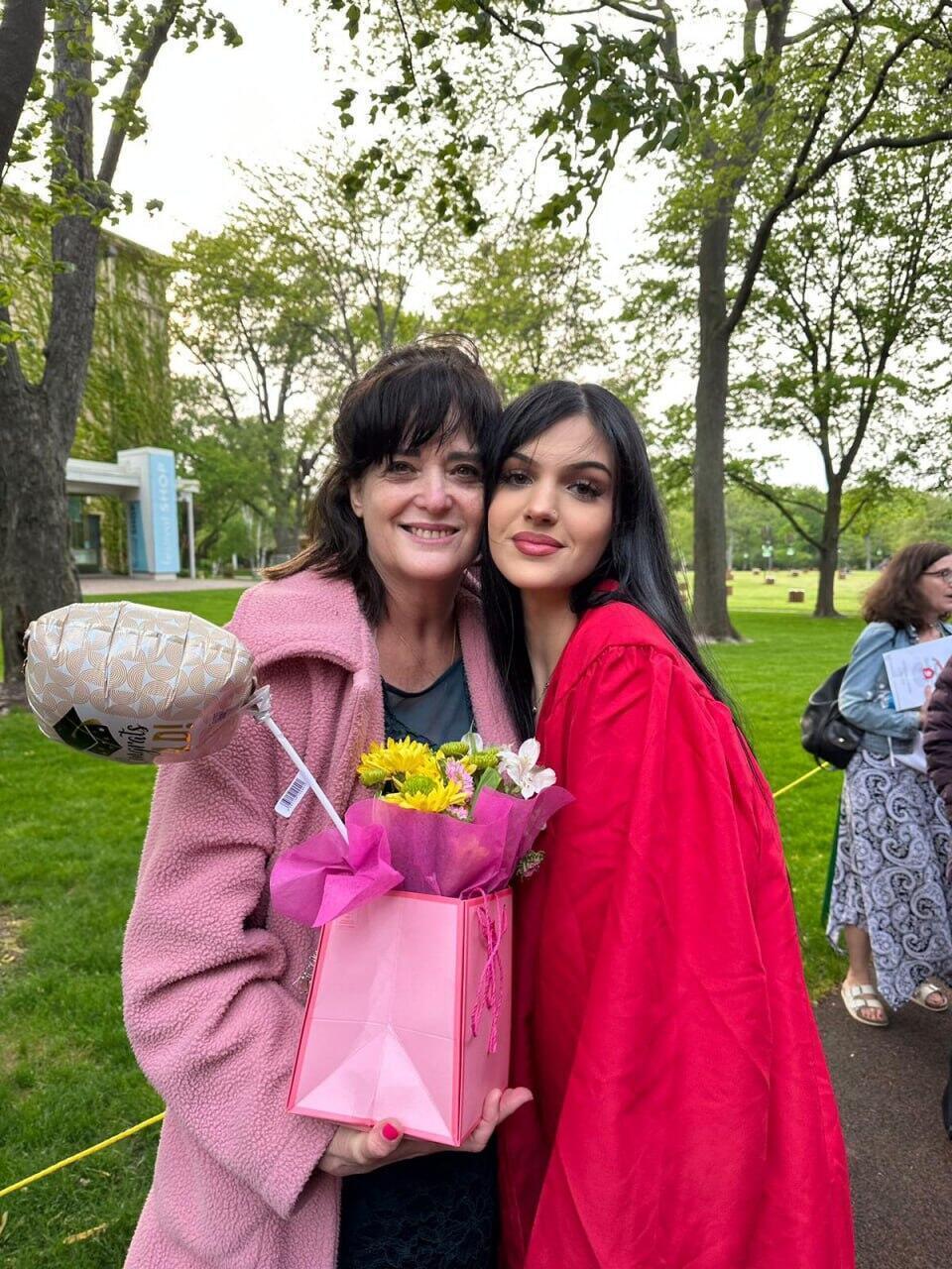 Judith and Natalie Ra'anan 