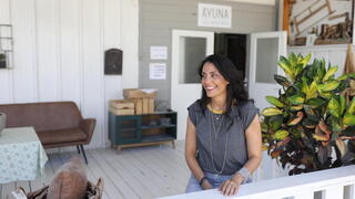 יונת אור, בעלת עיונה, בארי