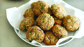 קציצות טונה וטחינה