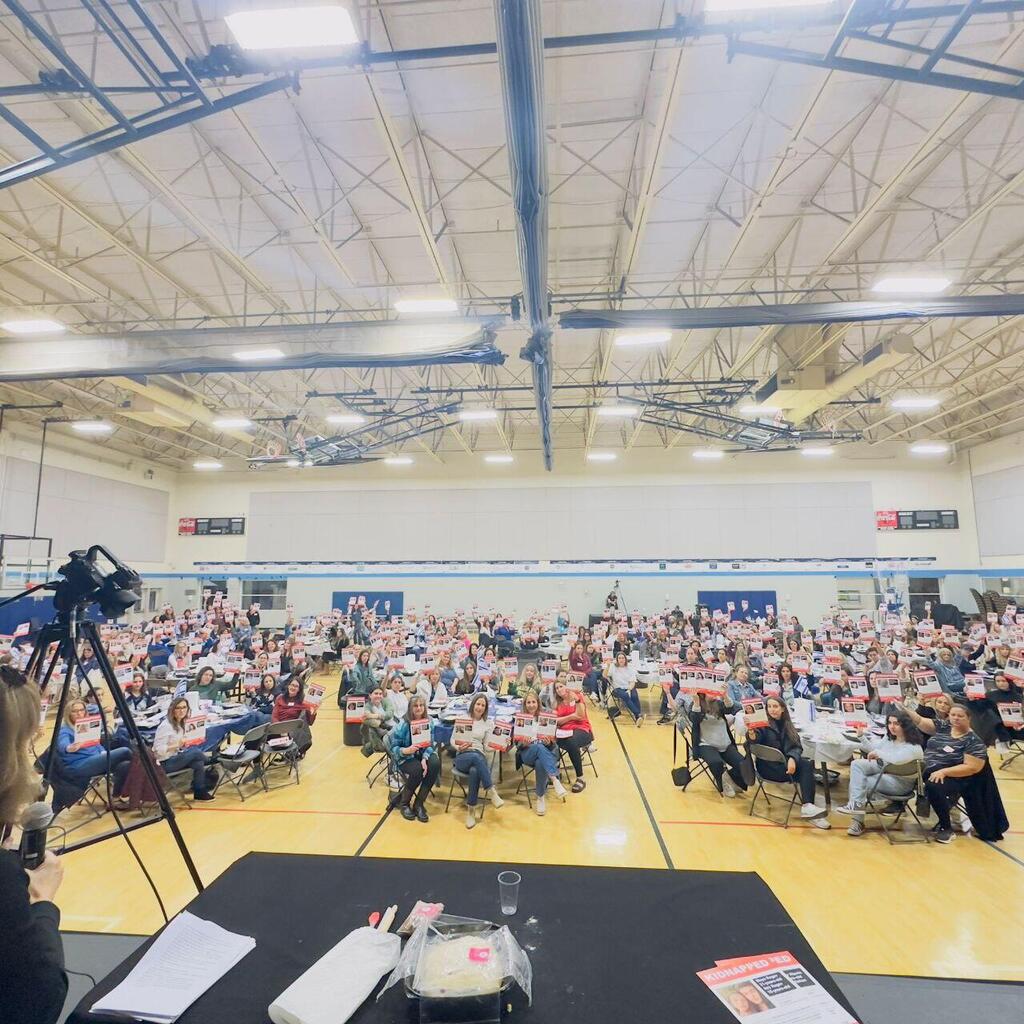A World Zionist Organization Shabbat dinner, Atlanta, Georgia (Photo: Courtesy of the World Zionist Organization) קבלת שבת עולמית לתמיכה בישראל באטלנטה ארה"ב.