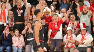 אוקובו חוגג