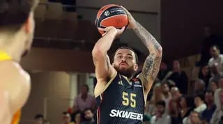 מייק ג'יימס