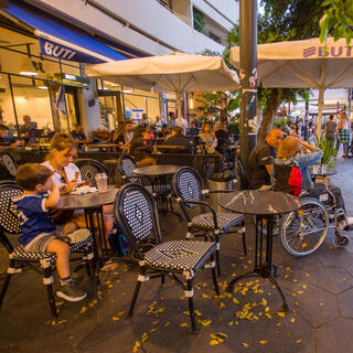 הציבור ובעלי העסקים חוזרים לשגרת מלחמה בעורף