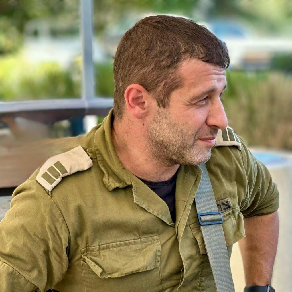 Алекс Кушнир на резервистской службе во время войны 7 октября (Фото из частного архива) Алекс Кушнир