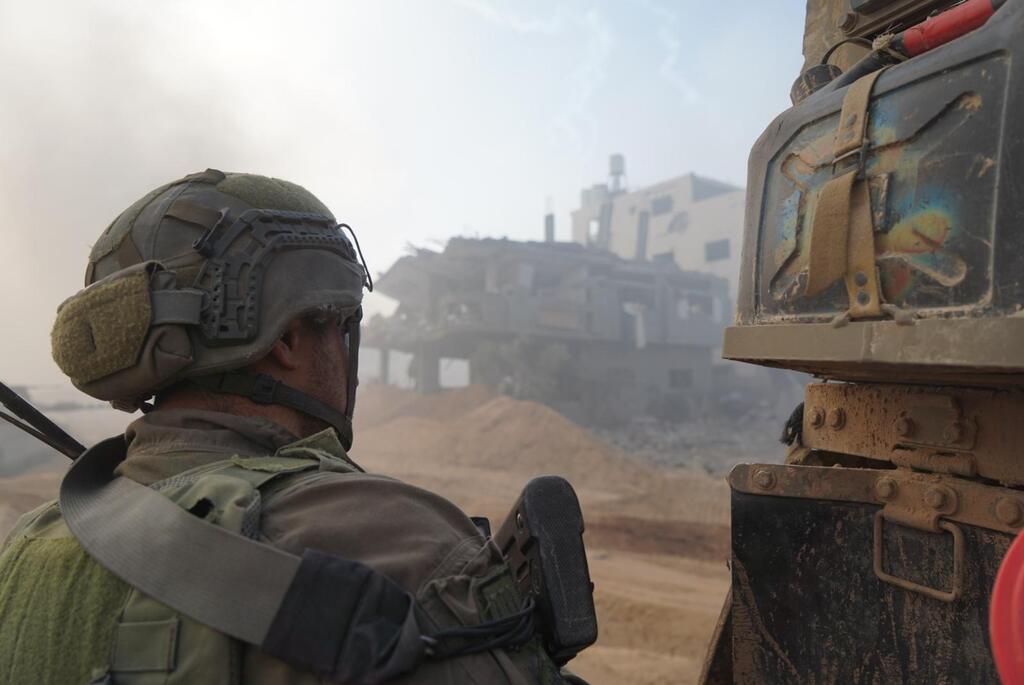 IDF troops in Hamas military quarter in Gaza 