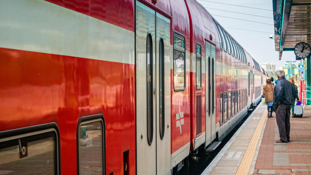 Израиль поезд