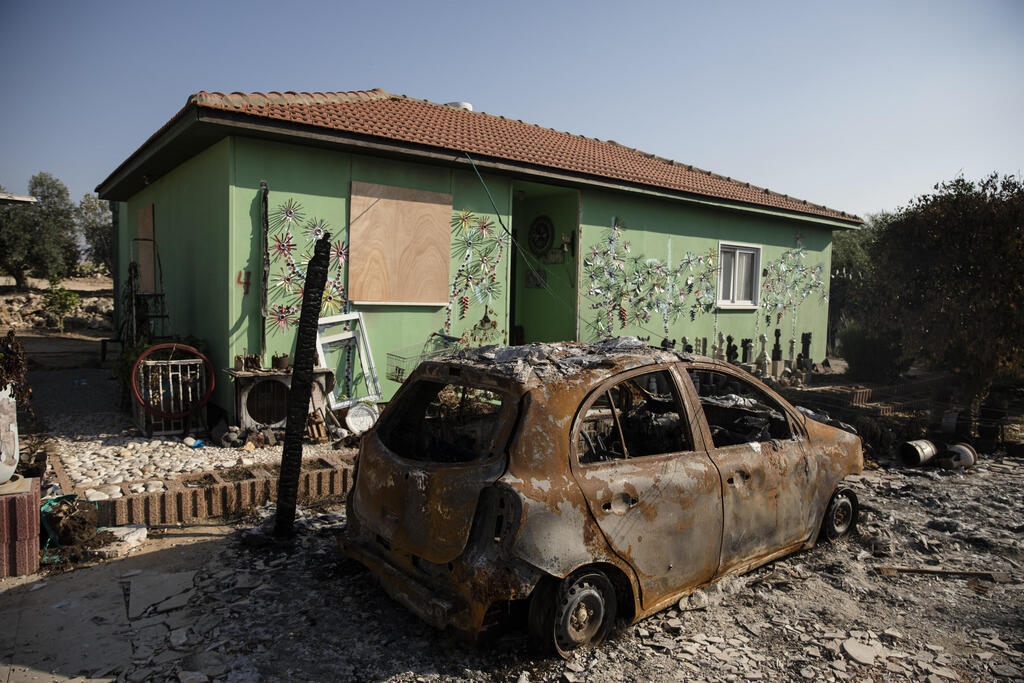 Destruction in Nativ HaAsara following the October 7 terror attack (Photo: Amir Levy/Getty Images) נתיב העשרה