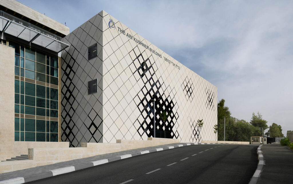 Jerusalem Tennis Center (Illustration: Courtesy of HQ Architects) מרכז הטניס, ירושלים
