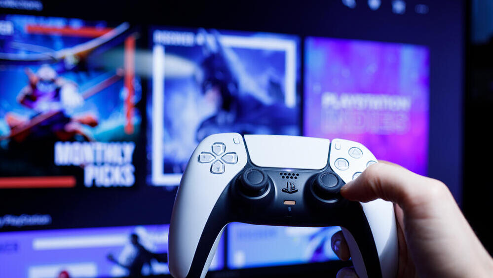 Bought a PlayStation game? Sony says you only licensed it (Photo: Girts Ragelis / Shutterstock) פלייסטיישן 5
