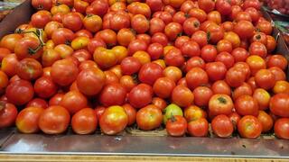 עגבניות בסופר