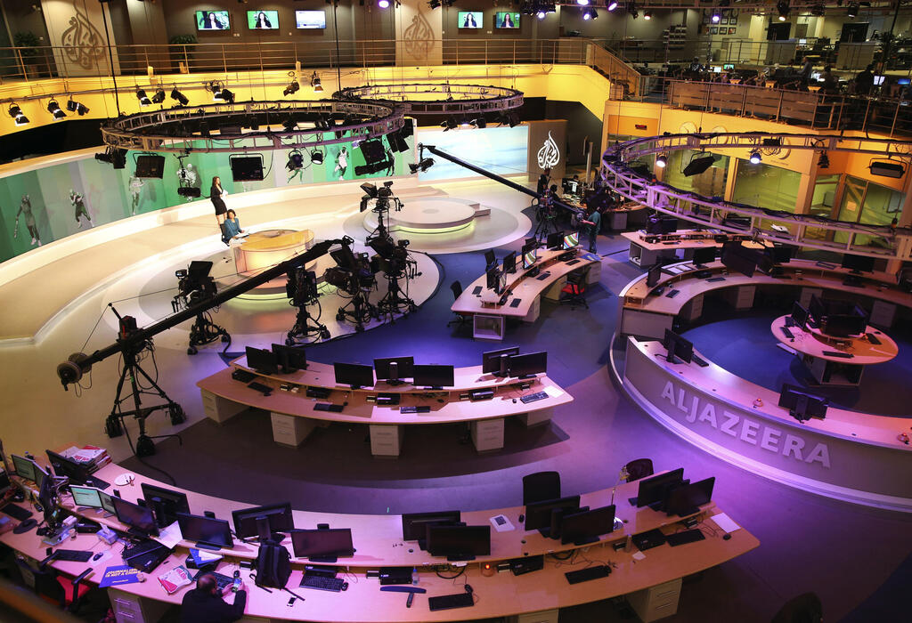 Al Jazeera studios in Qatar ( Photo: AP) אולפני אל ג'זירה בקטאר