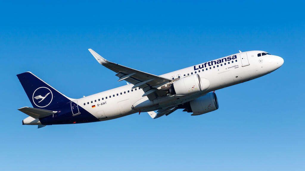 מטוס מדגם איירבוס A320 של לופטהנזה