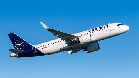 מטוס מדגם איירבוס A320 של לופטהנזה