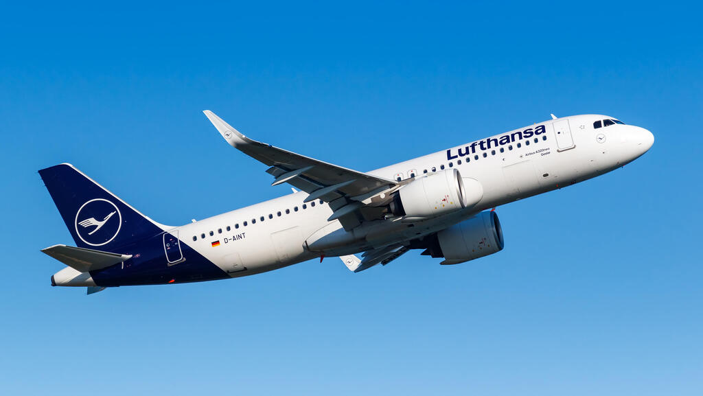 מטוס מדגם איירבוס A320 של לופטהנזה