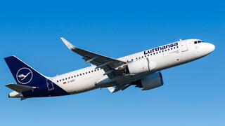 מטוס מדגם איירבוס A320 של לופטהנזה