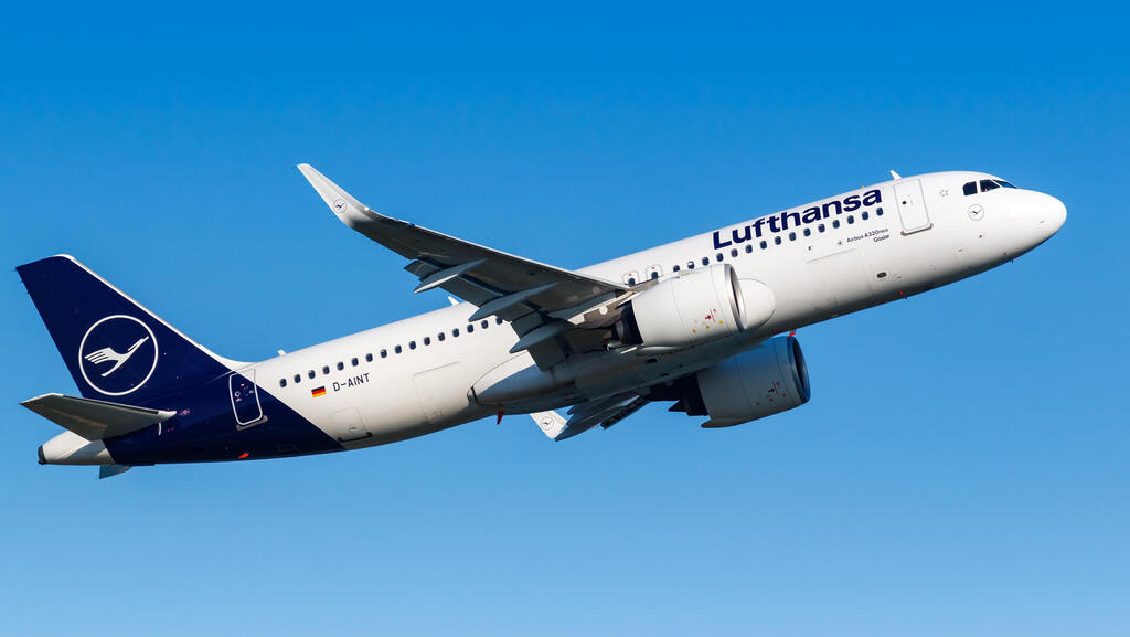 מטוס מדגם איירבוס A320 של לופטהנזה