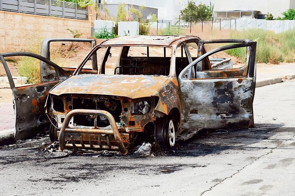 Photo: Herzl Yosef רכב שרוף באופקים, ב־7 באוקטובר