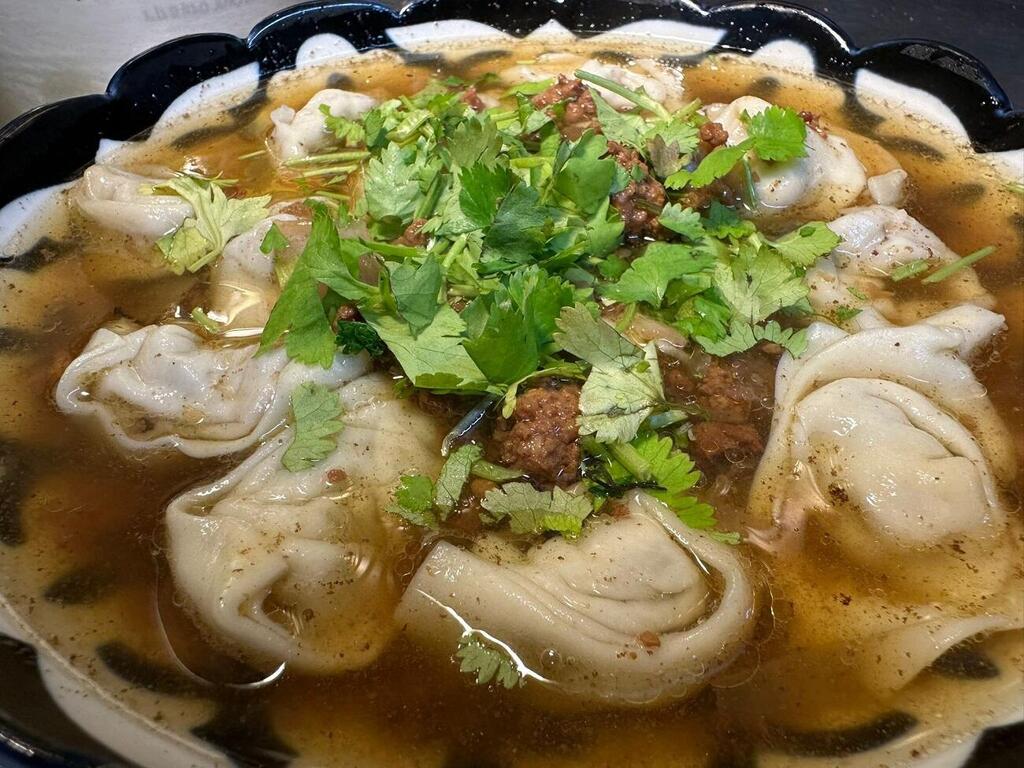 מרק דושפרה ב"חנן מרגילן", תל אביב