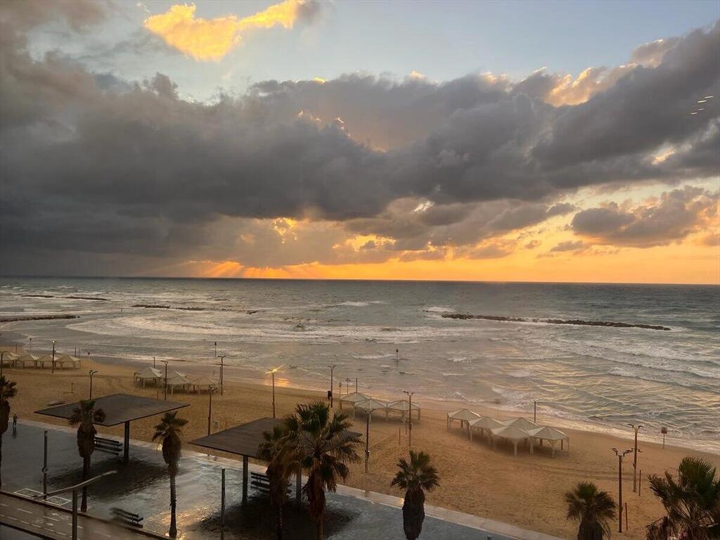 מזג אוויר חורפי בתל אביב