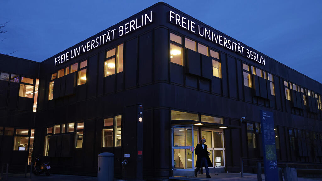 Photo: Sean Gallup / Getty Images האוניברסיטה החופשית של ברלין